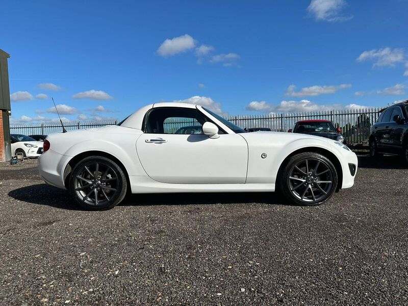 View MAZDA MX-5 2.0i Venture Roadster Euro 5 2dr