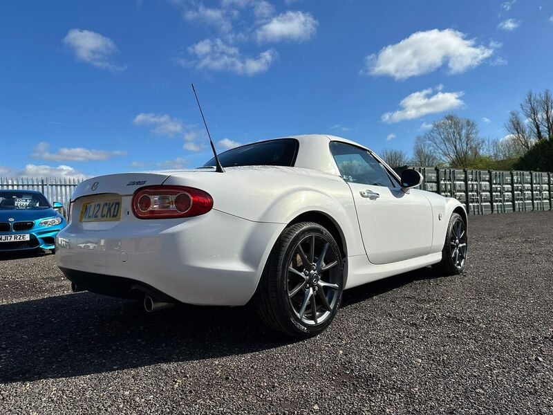 View MAZDA MX-5 2.0i Venture Roadster Euro 5 2dr