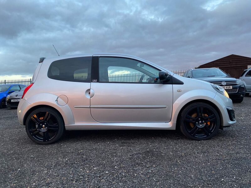 View RENAULT TWINGO 1.6 VVT Renaultsport Silverstone GP Euro 5 3dr