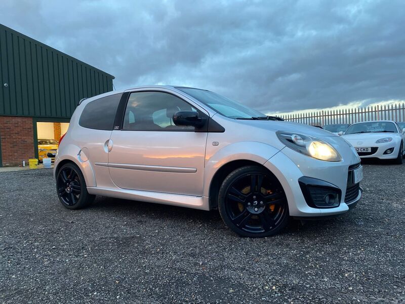 View RENAULT TWINGO 1.6 VVT Renaultsport Silverstone GP Euro 5 3dr