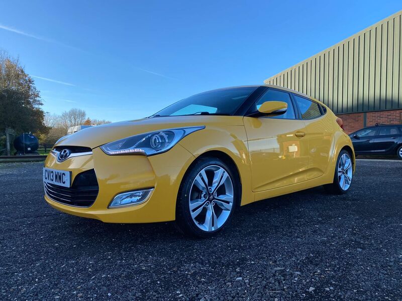 HYUNDAI VELOSTER