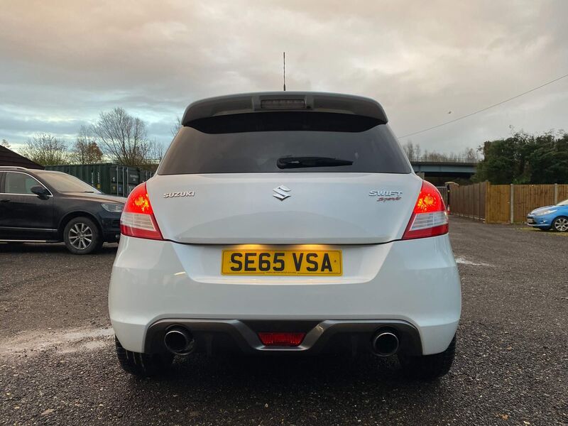SUZUKI SWIFT