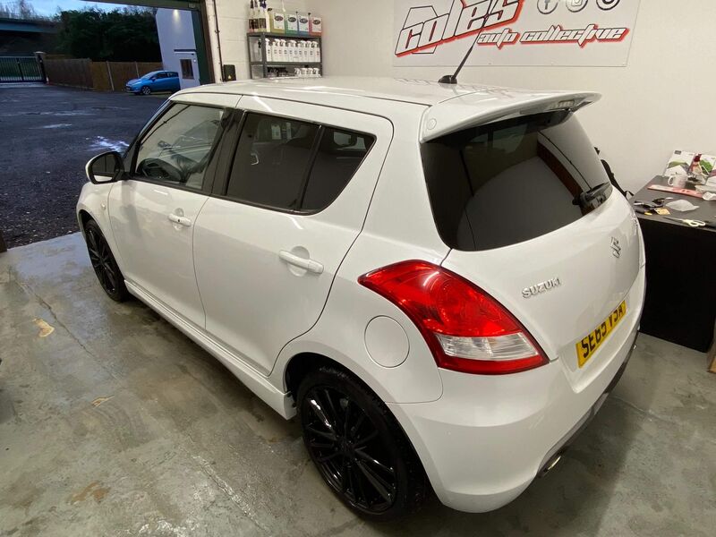 SUZUKI SWIFT