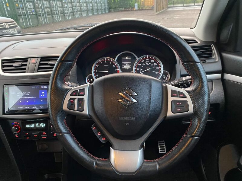 SUZUKI SWIFT