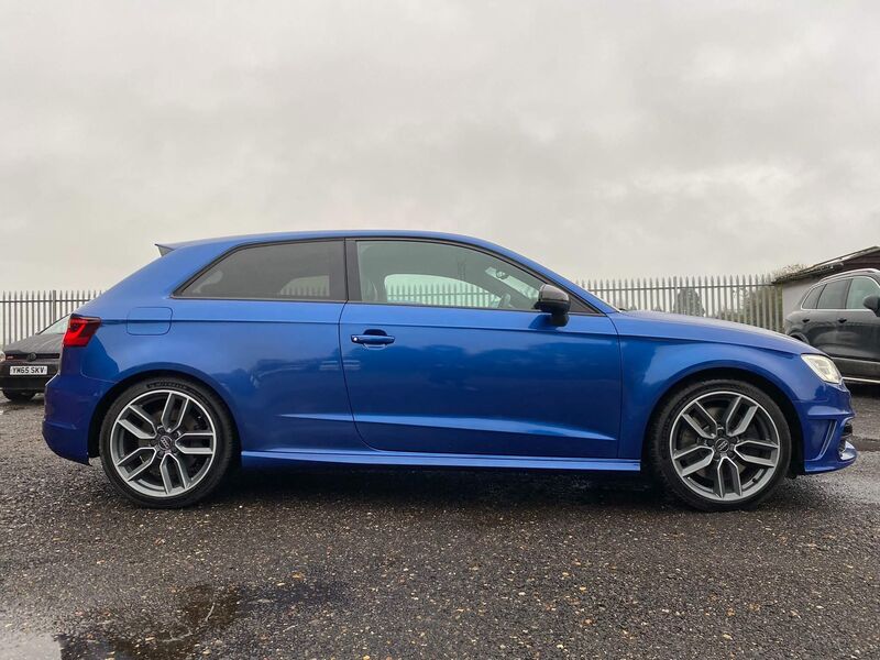 View AUDI S3 2.0 TFSI S Tronic quattro Euro 6 (s/s) 3dr