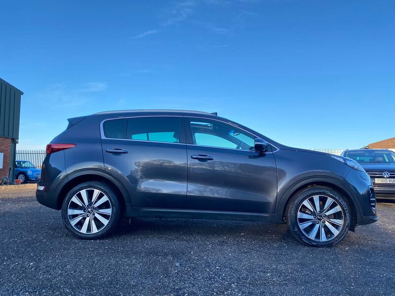 View KIA SPORTAGE 1.7 CRDi 4 Euro 6 (s/s) 5dr