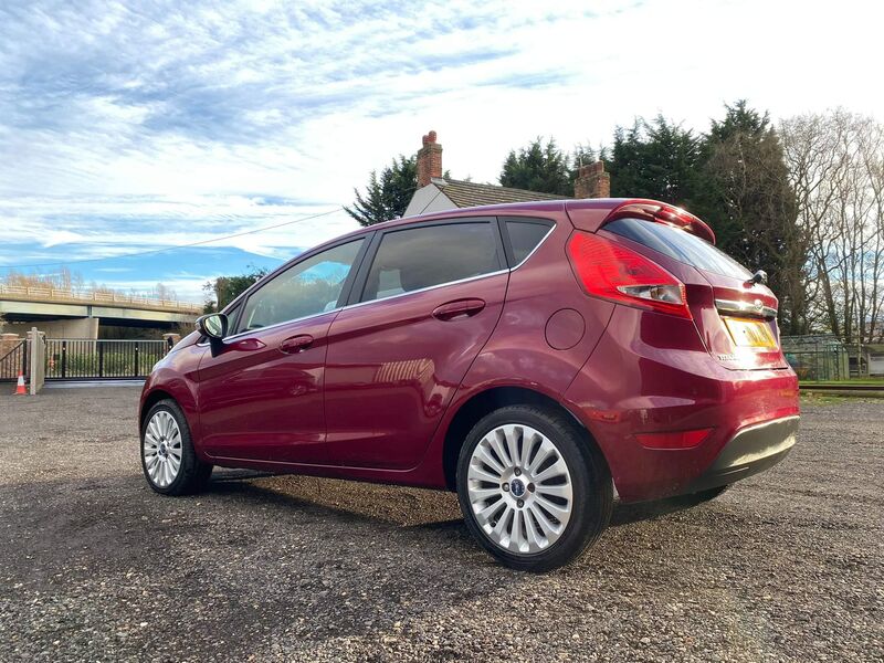 FORD FIESTA