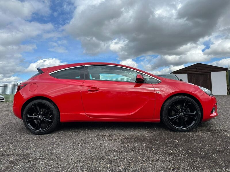View VAUXHALL ASTRA GTC 1.6 CDTi ecoTEC Limited Edition Euro 6 (s/s) 3dr
