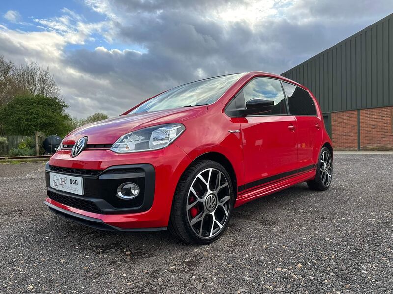 VOLKSWAGEN UP