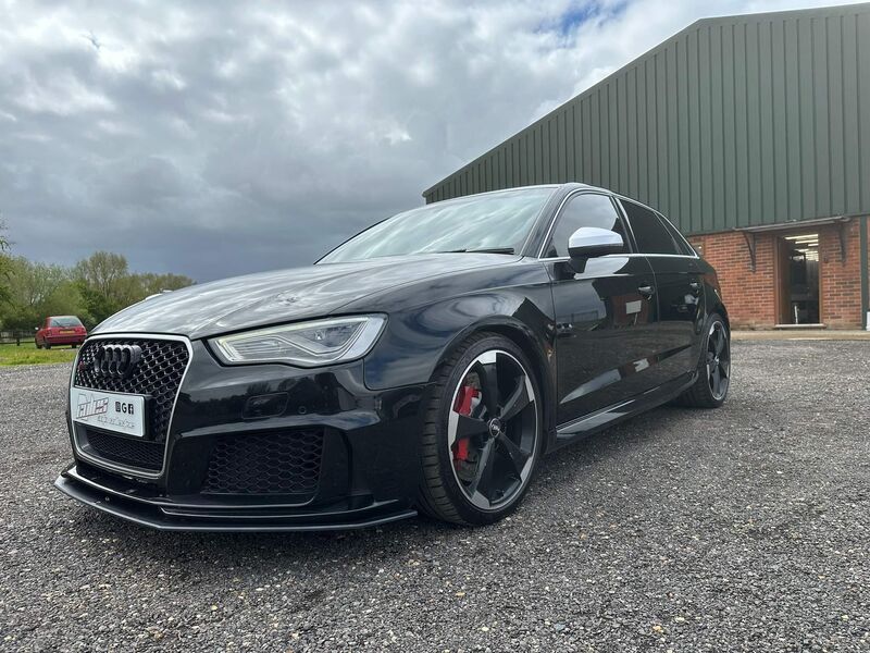 AUDI RS3