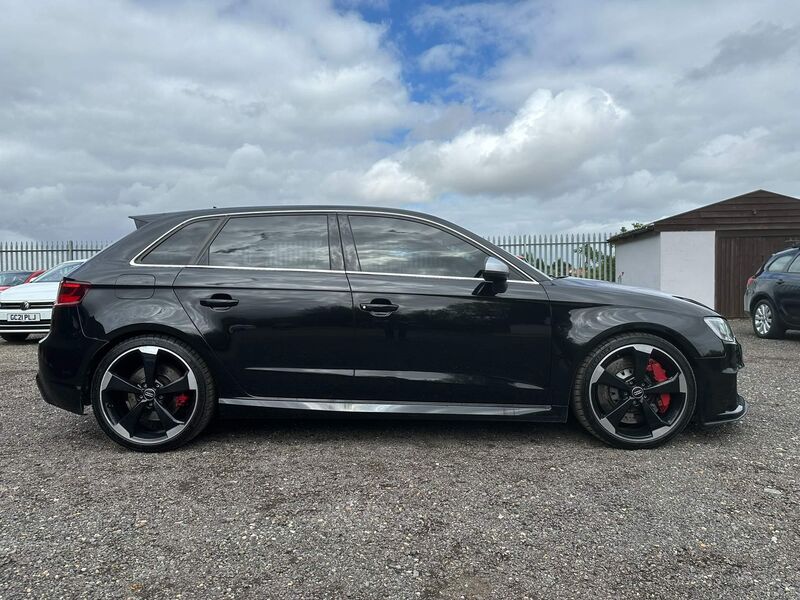 AUDI RS3