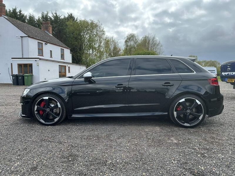 AUDI RS3