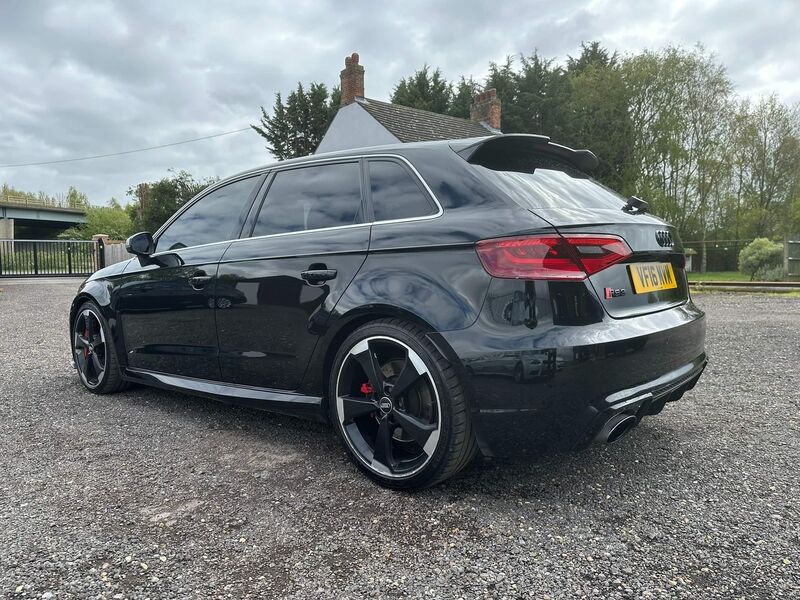 AUDI RS3