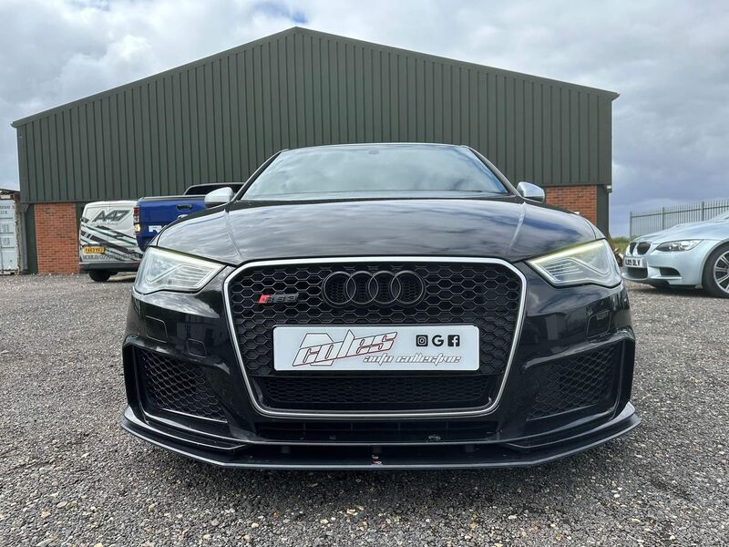 AUDI RS3