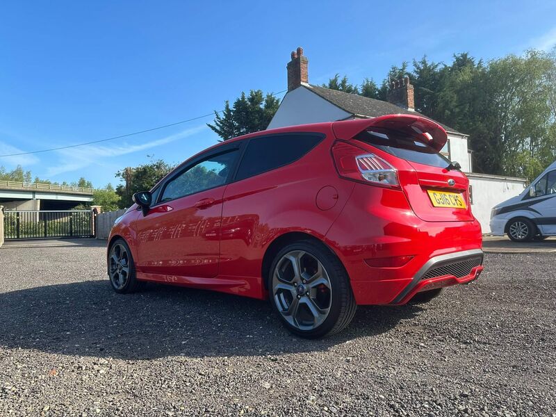 FORD FIESTA