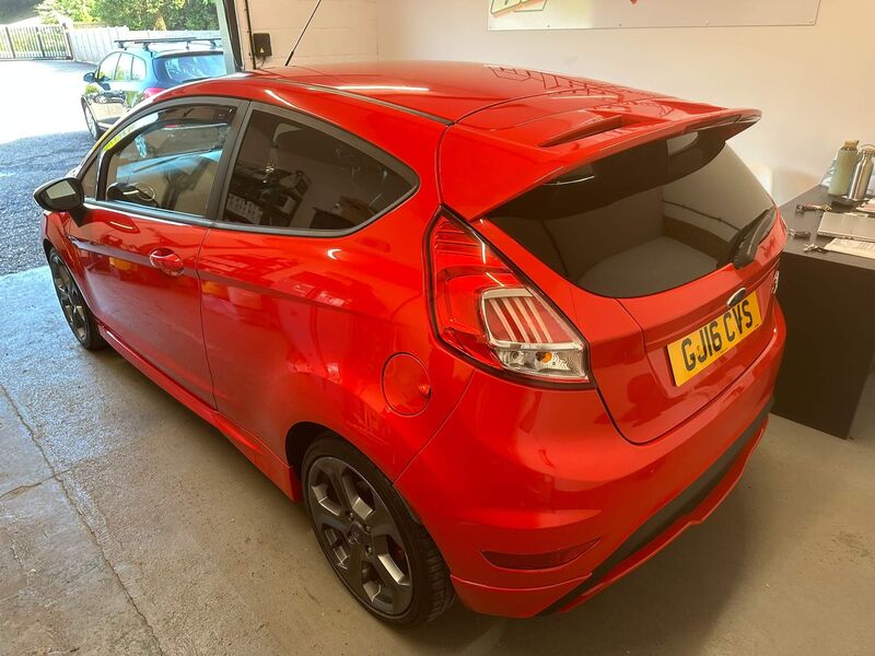 FORD FIESTA