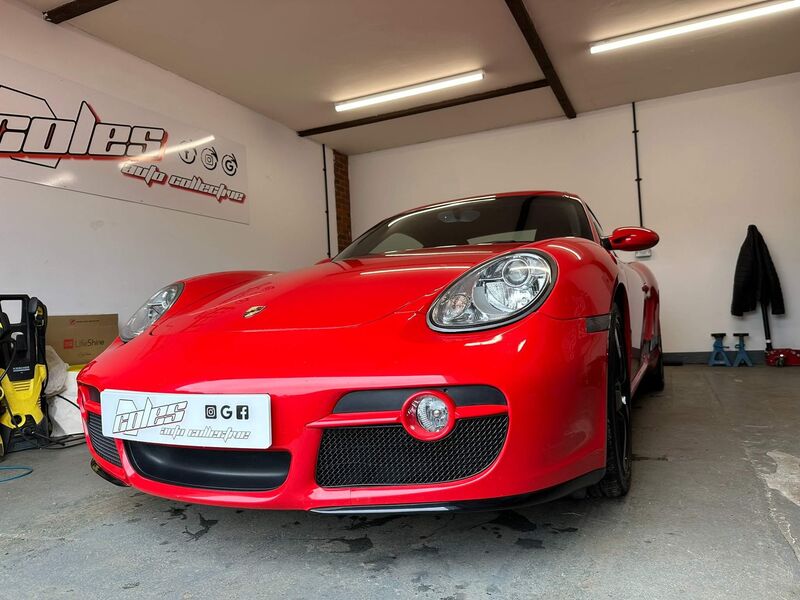 PORSCHE CAYMAN