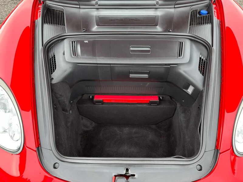 PORSCHE CAYMAN