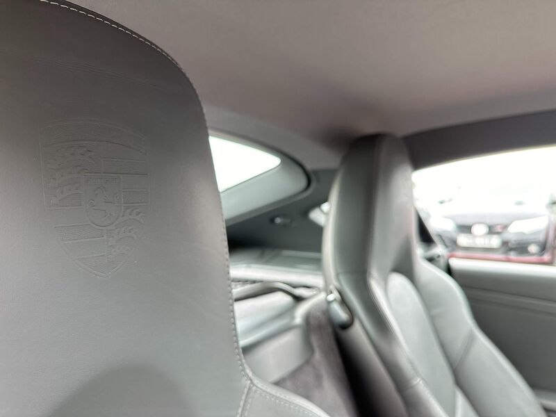 PORSCHE CAYMAN