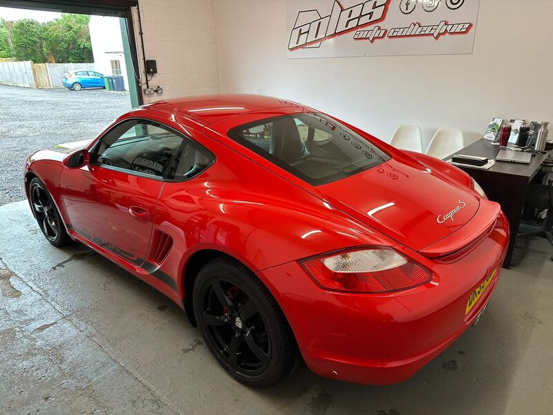 PORSCHE CAYMAN