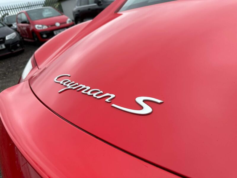 PORSCHE CAYMAN