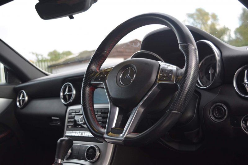 MERCEDES-BENZ SLK