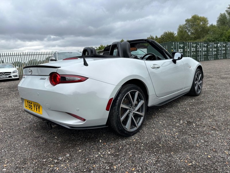 View MAZDA MX-5 2.0 SKYACTIV-G Sport Recaro Euro 6 2dr