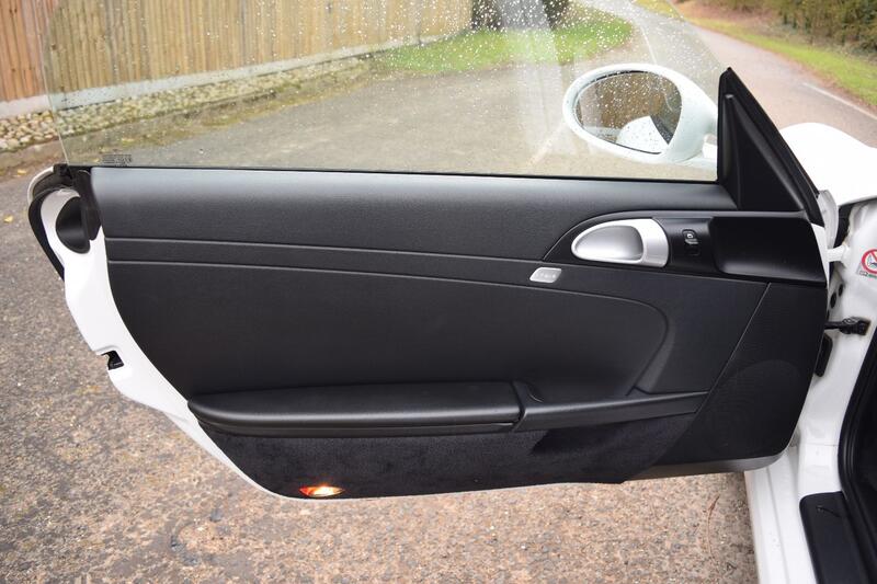 PORSCHE BOXSTER