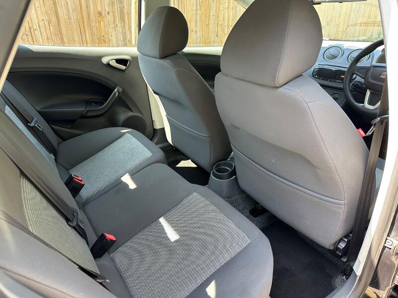 SEAT IBIZA