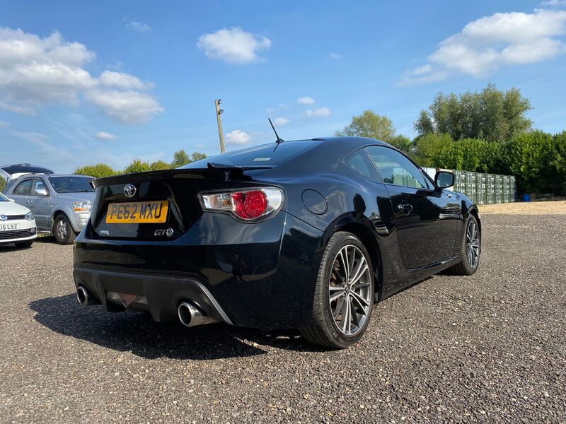 TOYOTA GT86