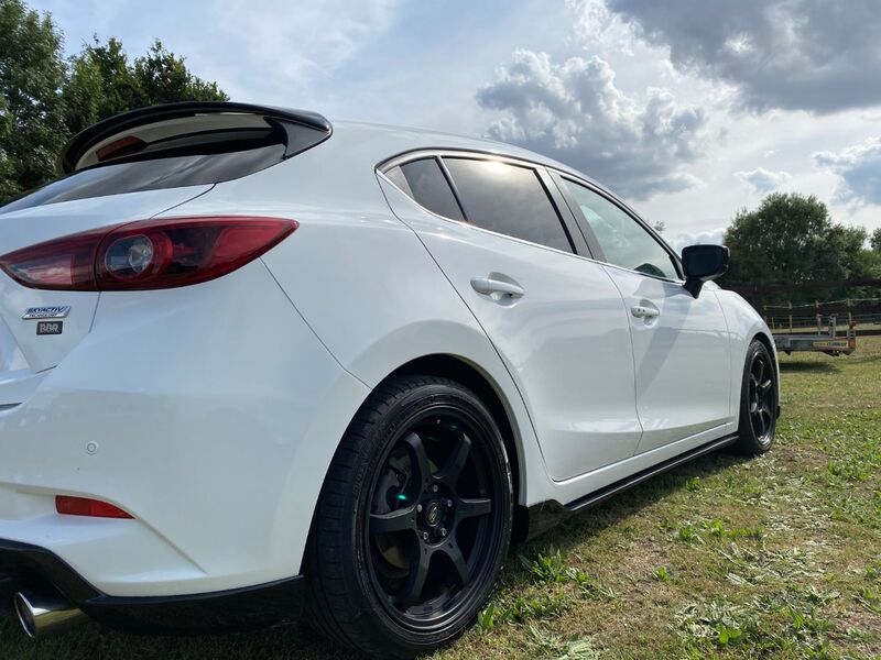 MAZDA MAZDA3