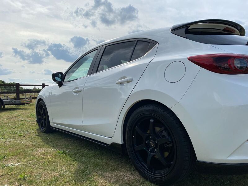 MAZDA MAZDA3