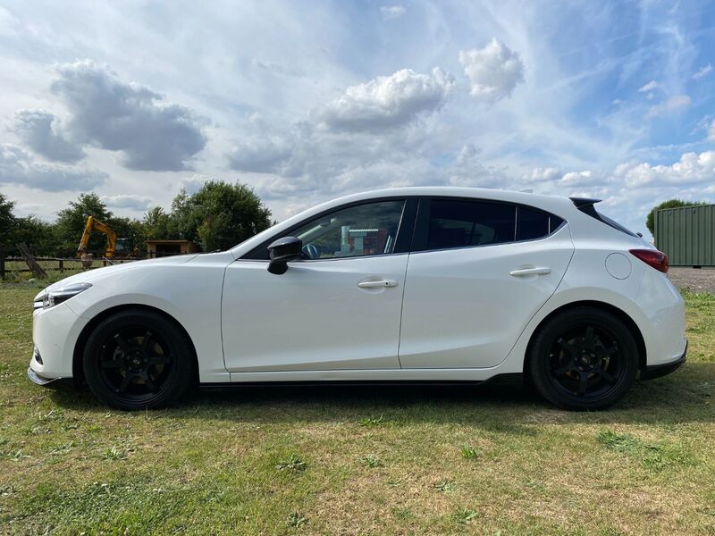 MAZDA MAZDA3