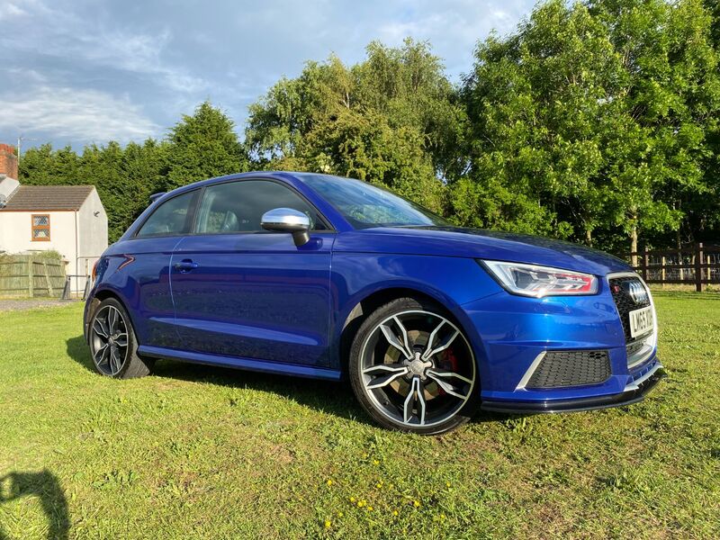 View AUDI A1 S1 QUATTRO