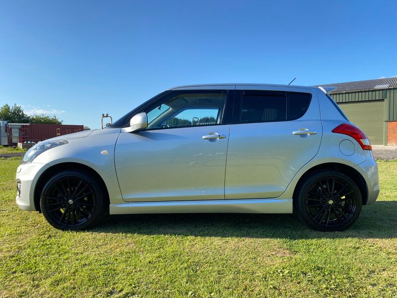 View SUZUKI SWIFT SPORT