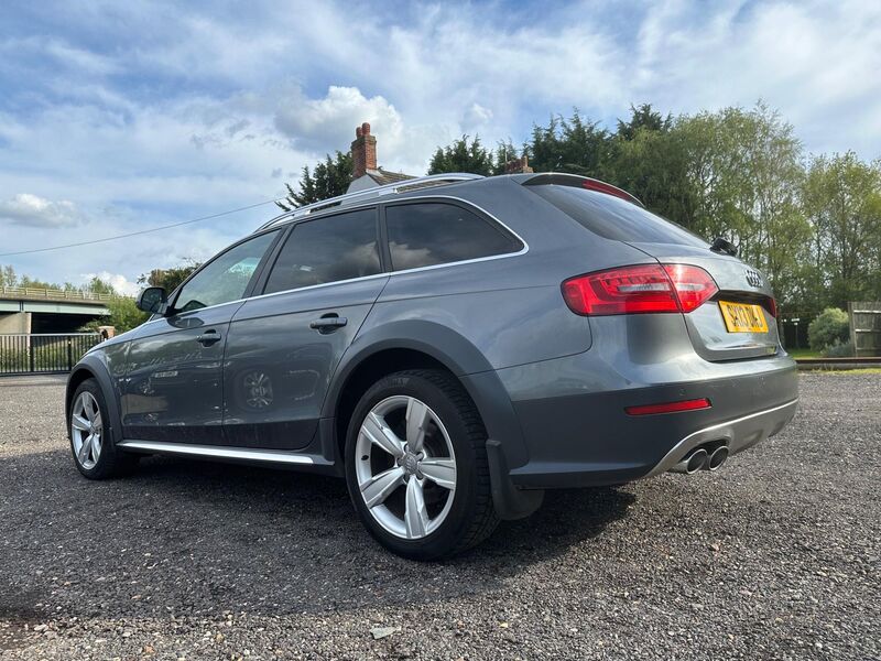 AUDI A4 ALLROAD