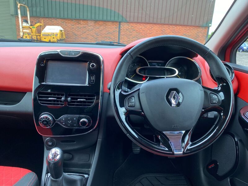 RENAULT CLIO