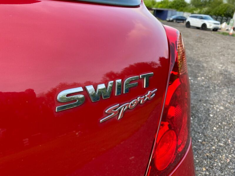 SUZUKI SWIFT