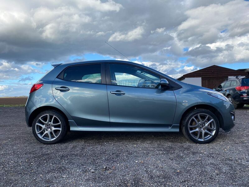 View MAZDA MAZDA2 1.3 Venture Euro 5 5dr