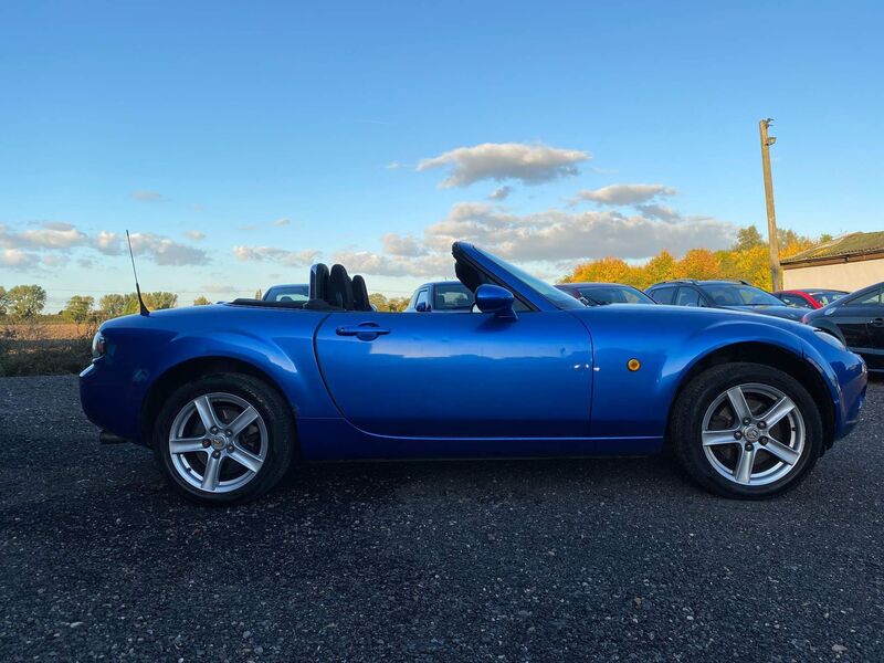 View MAZDA MX-5 1.8i Euro 4 2dr