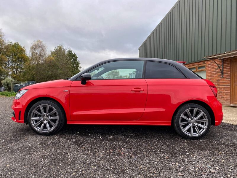 AUDI A1