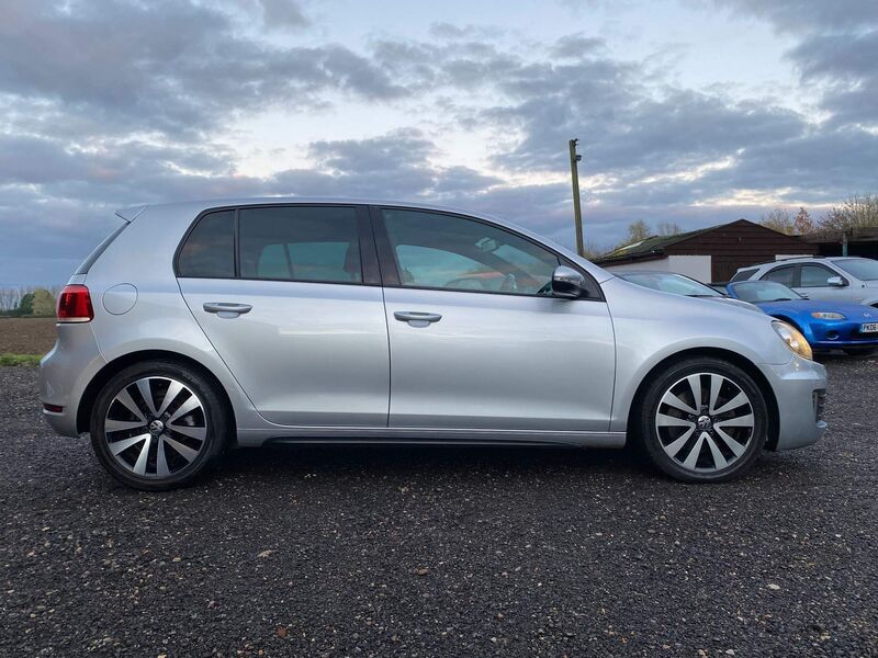 View VOLKSWAGEN GOLF 2.0 TDI GTD (Leather) Euro 5 5dr