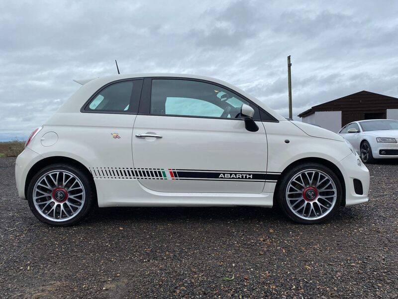 View ABARTH 500 1.4 T-Jet Euro 5 3dr