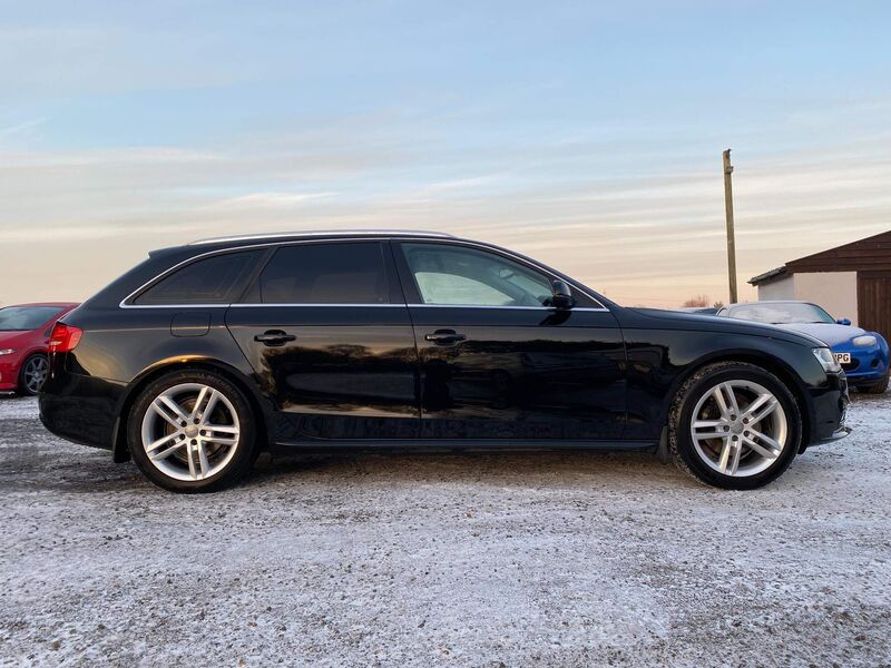 View AUDI A4 AVANT 2.0 TDI SE Technik quattro Euro 5 (s/s) 5dr