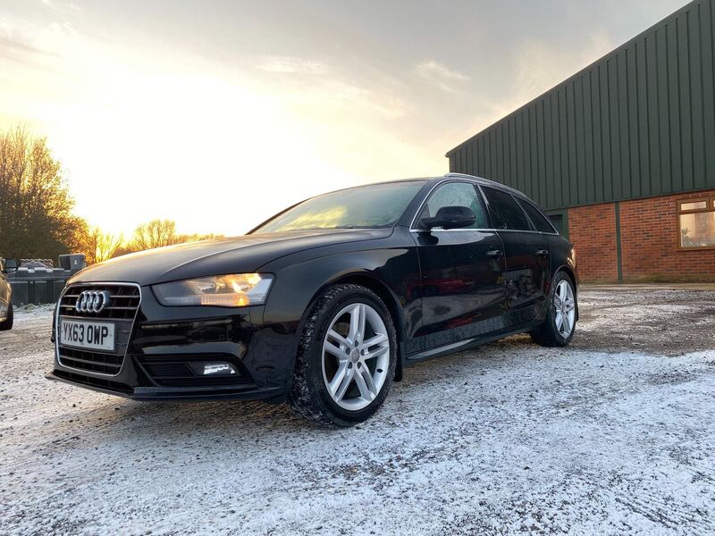 AUDI A4 AVANT