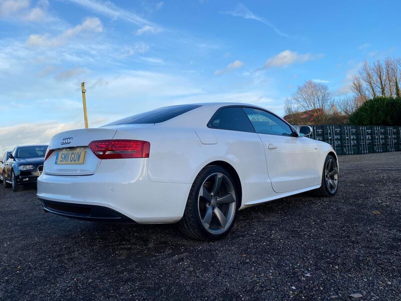 View AUDI A5 2.0 TDI Black Edition quattro Euro 5 (s/s) 2dr