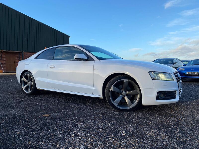 View AUDI A5 2.0 TDI Black Edition quattro Euro 5 (s/s) 2dr