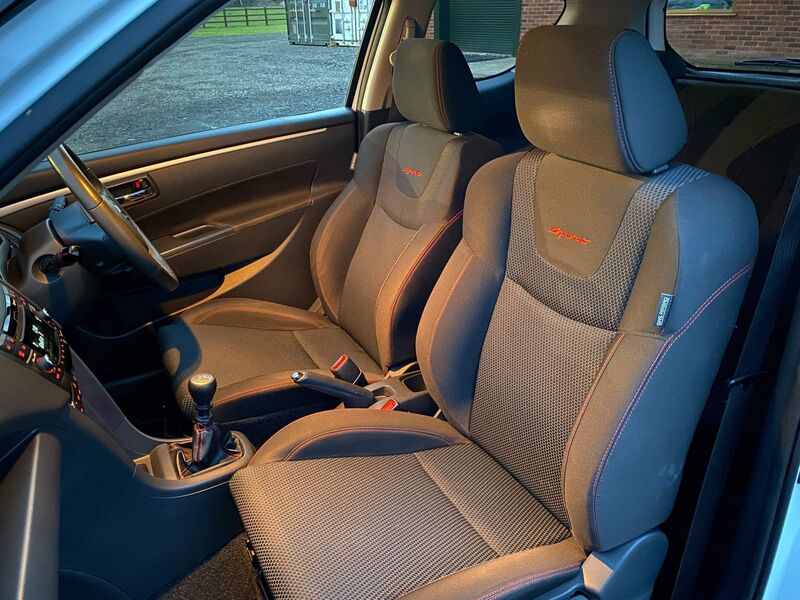 SUZUKI SWIFT