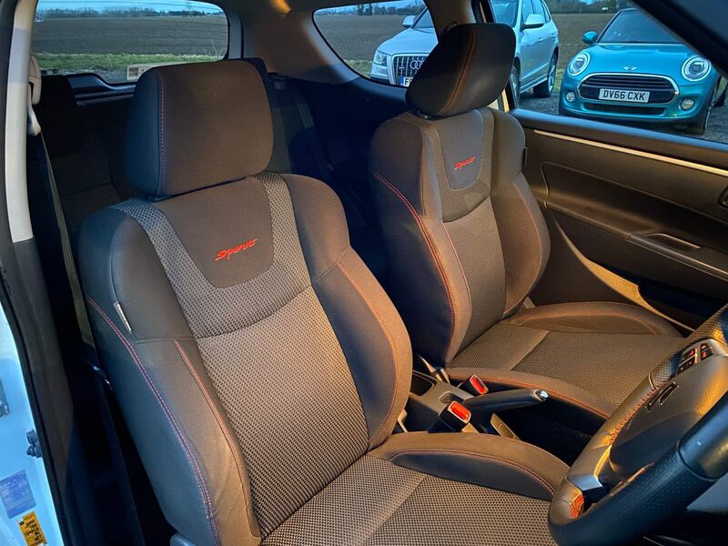 SUZUKI SWIFT