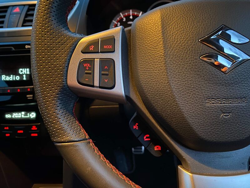 SUZUKI SWIFT